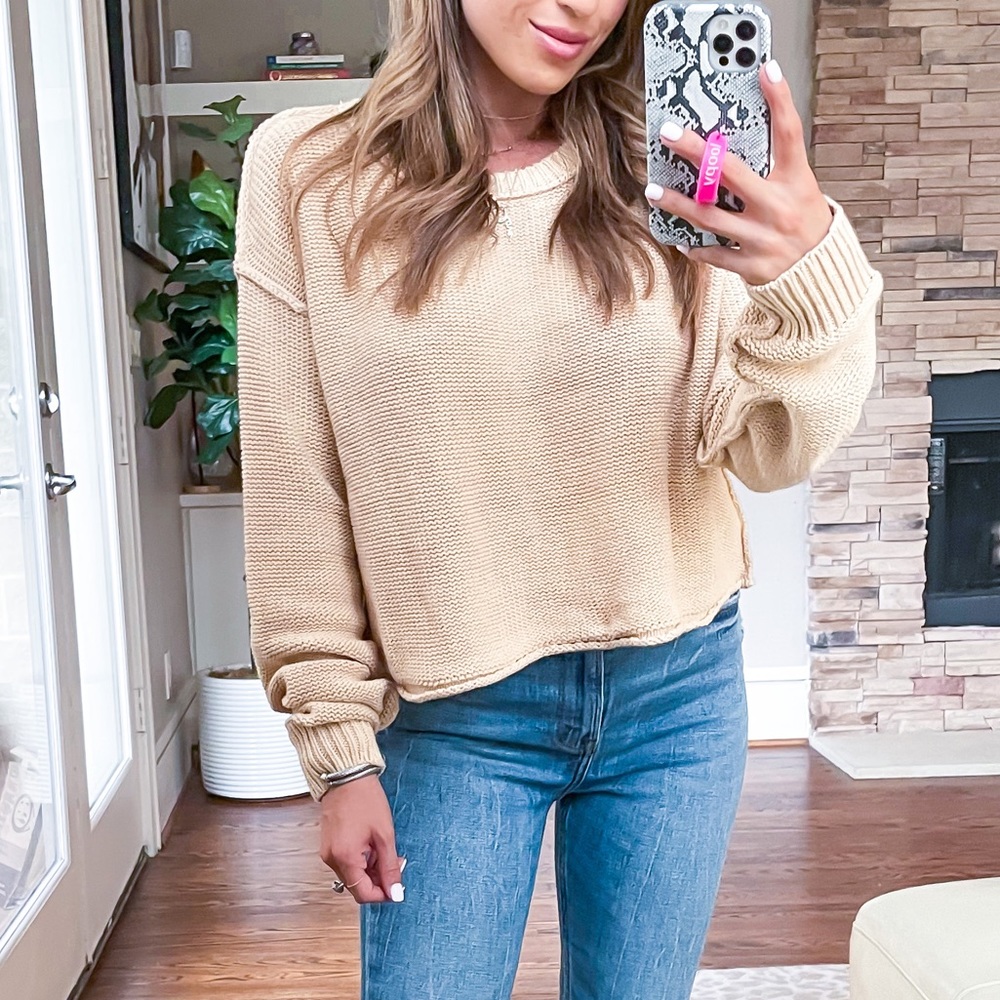Tan knit sweater size Xs/s